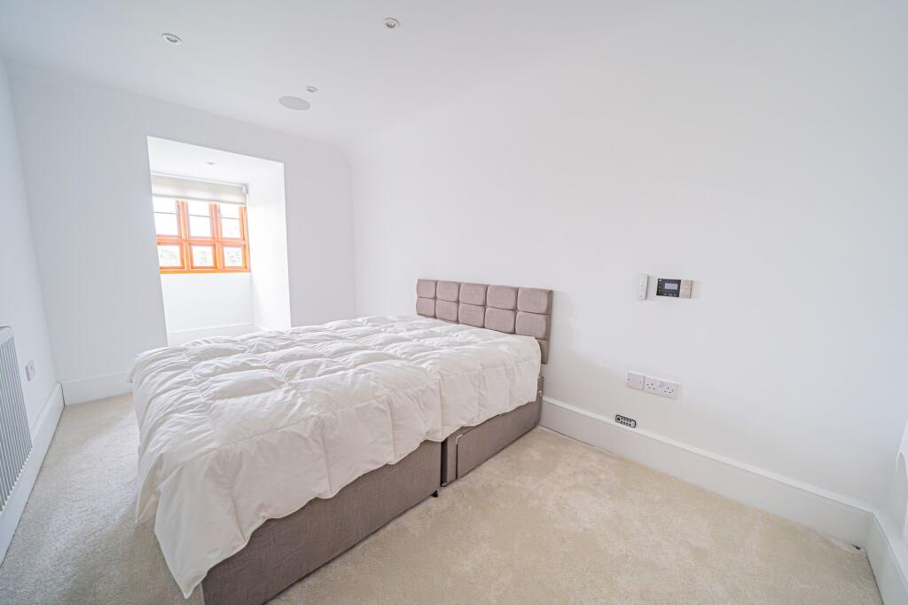 Additional image 44 of The Crescent, Hampton-In-Arden, B92