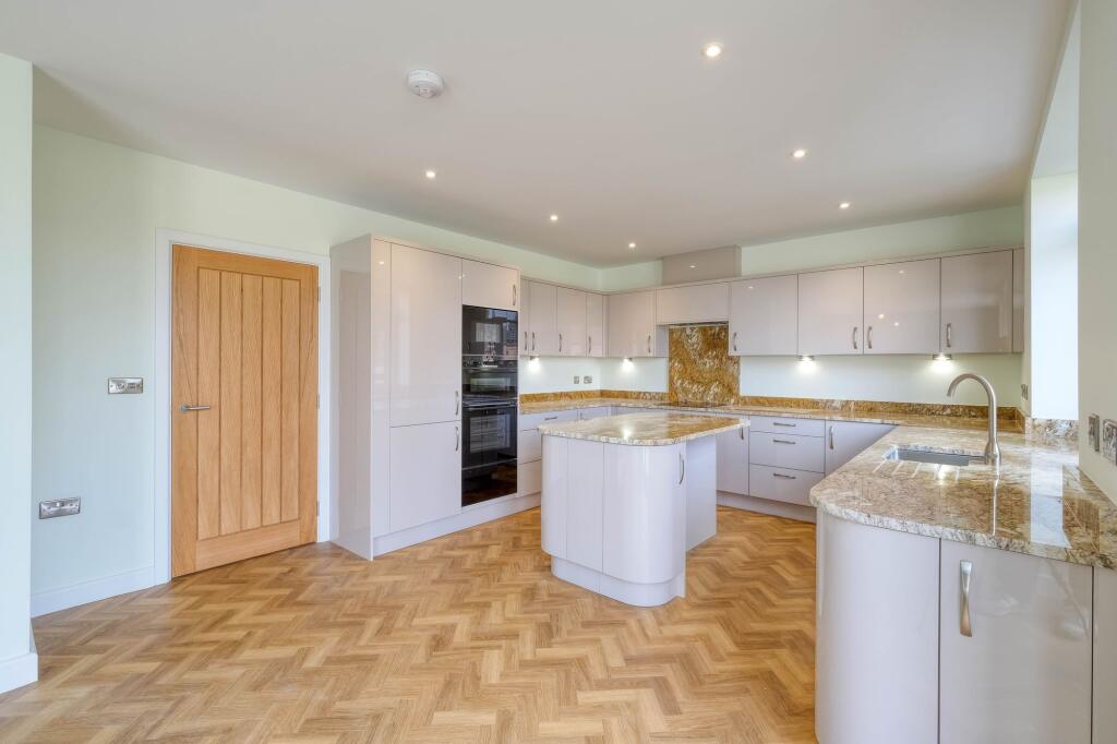 Droitwich Road, Bradley Green, B96 photo 2