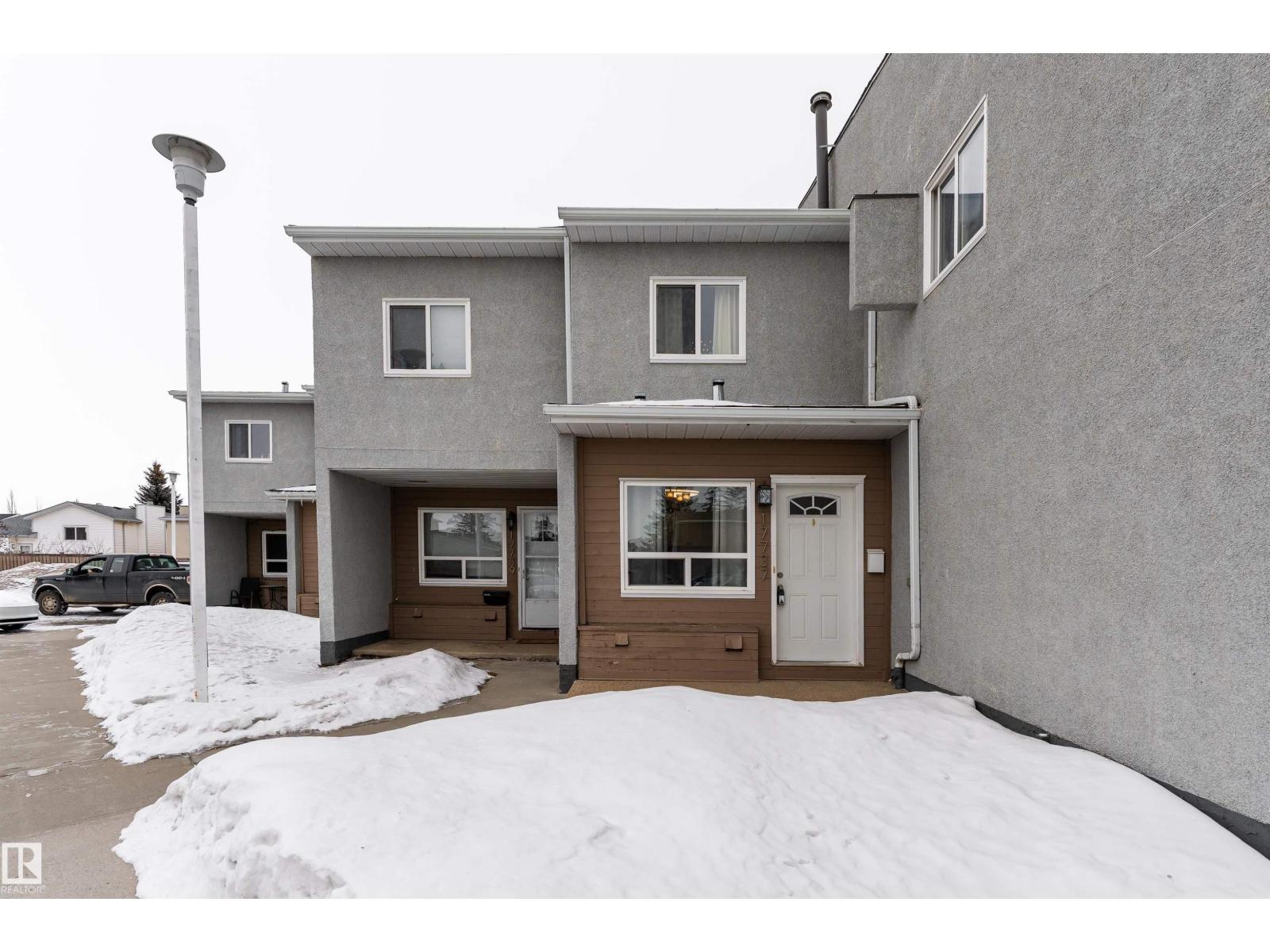 17737 95 Street NW, Edmonton, AB, T5Z2E2