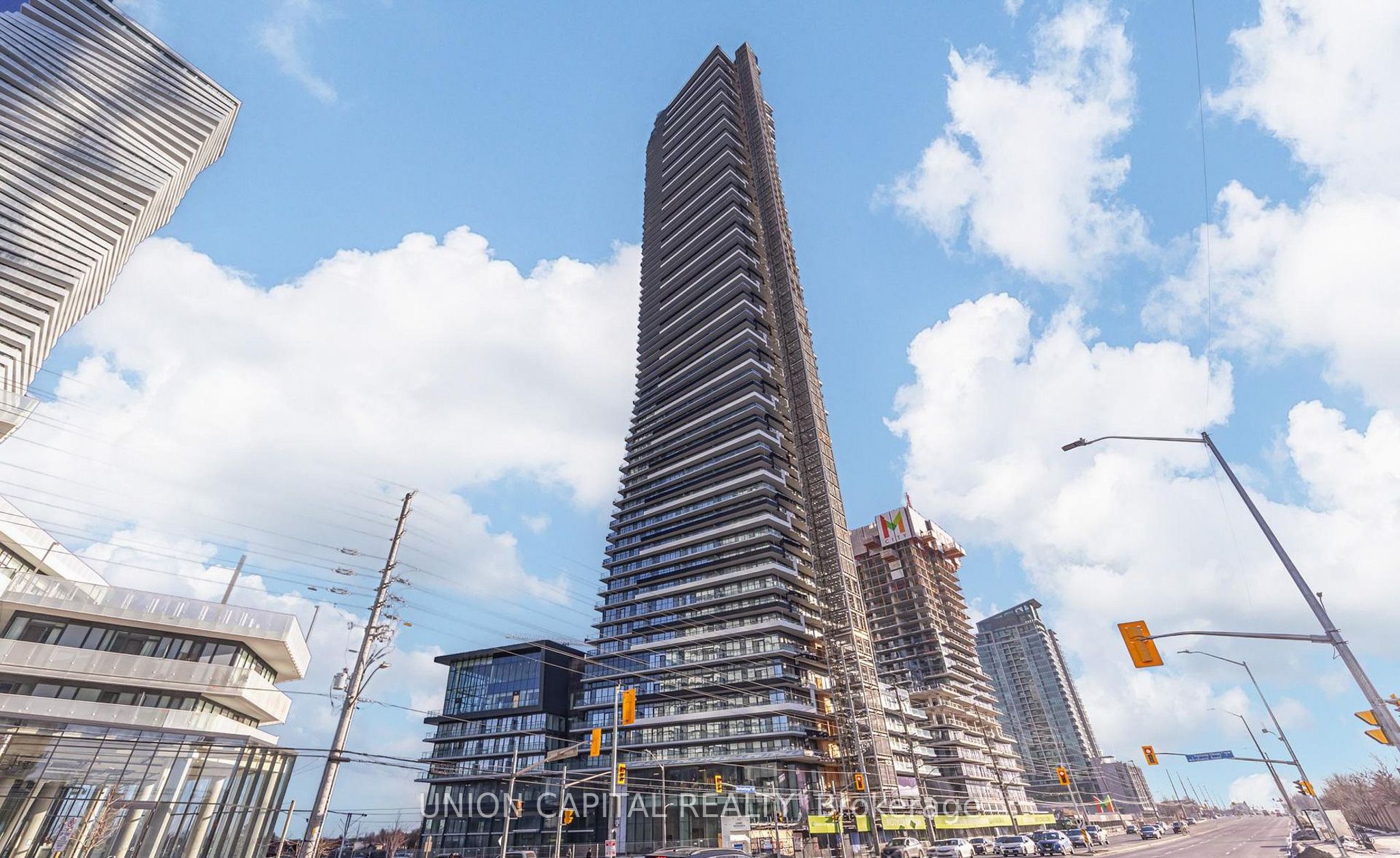 3607-448 Burnhamthorpe Road W, Mississauga, ON, L5B 4M6