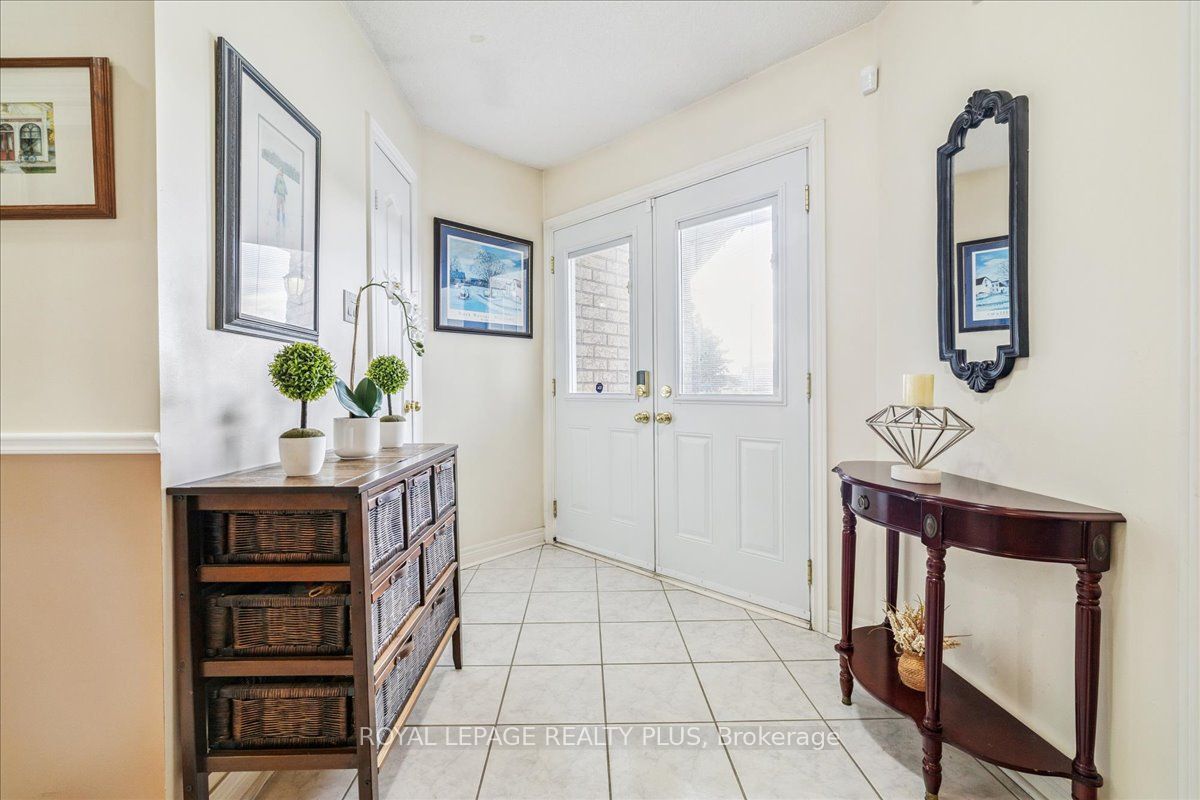 Additional image 6 of 3561 Old Orchard Park Drive, Mississauga, ON, L5B 4E3