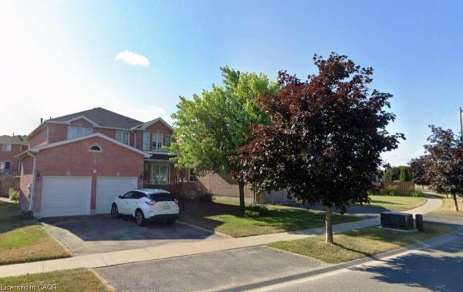 35 Raquel Street, Barrie, ON, L4N 9S4