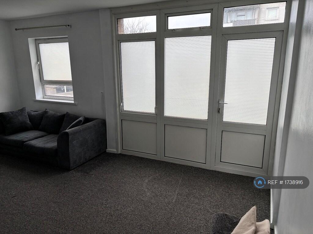 Fir Tree Grove, Sutton Coldfield, B73 photo 4
