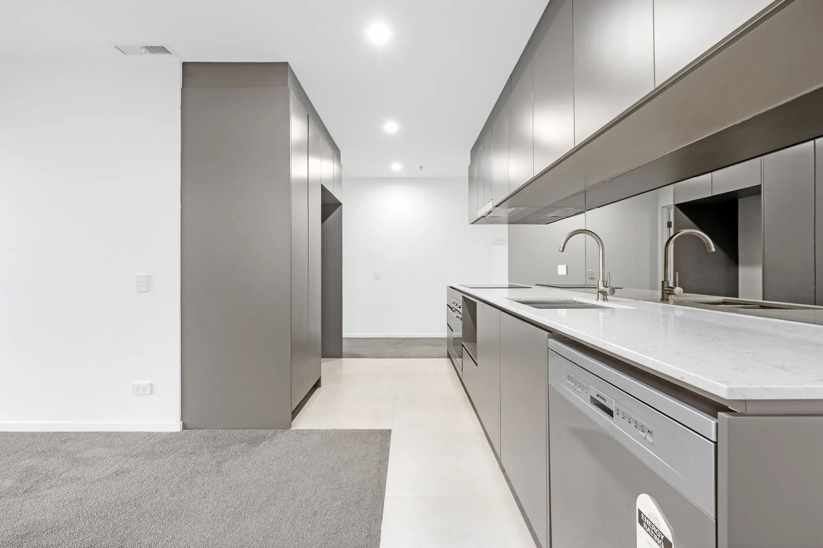 2208/1 Grazier Lane, Belconnen ACT 2617 photo 3