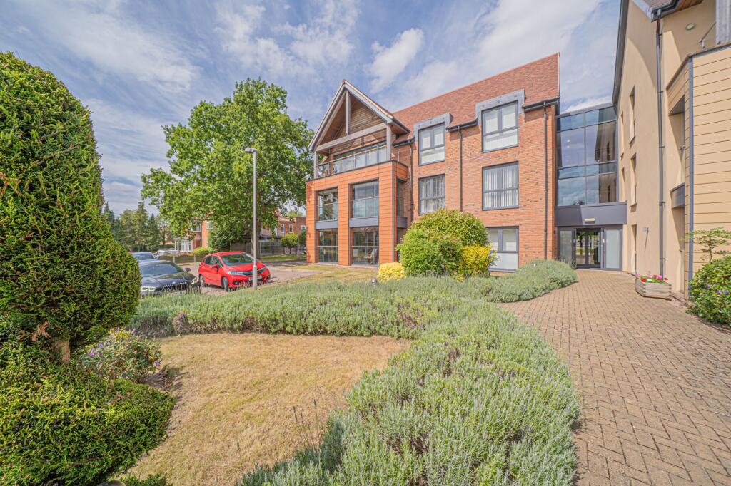 Warwick Road, Solihull, B91
