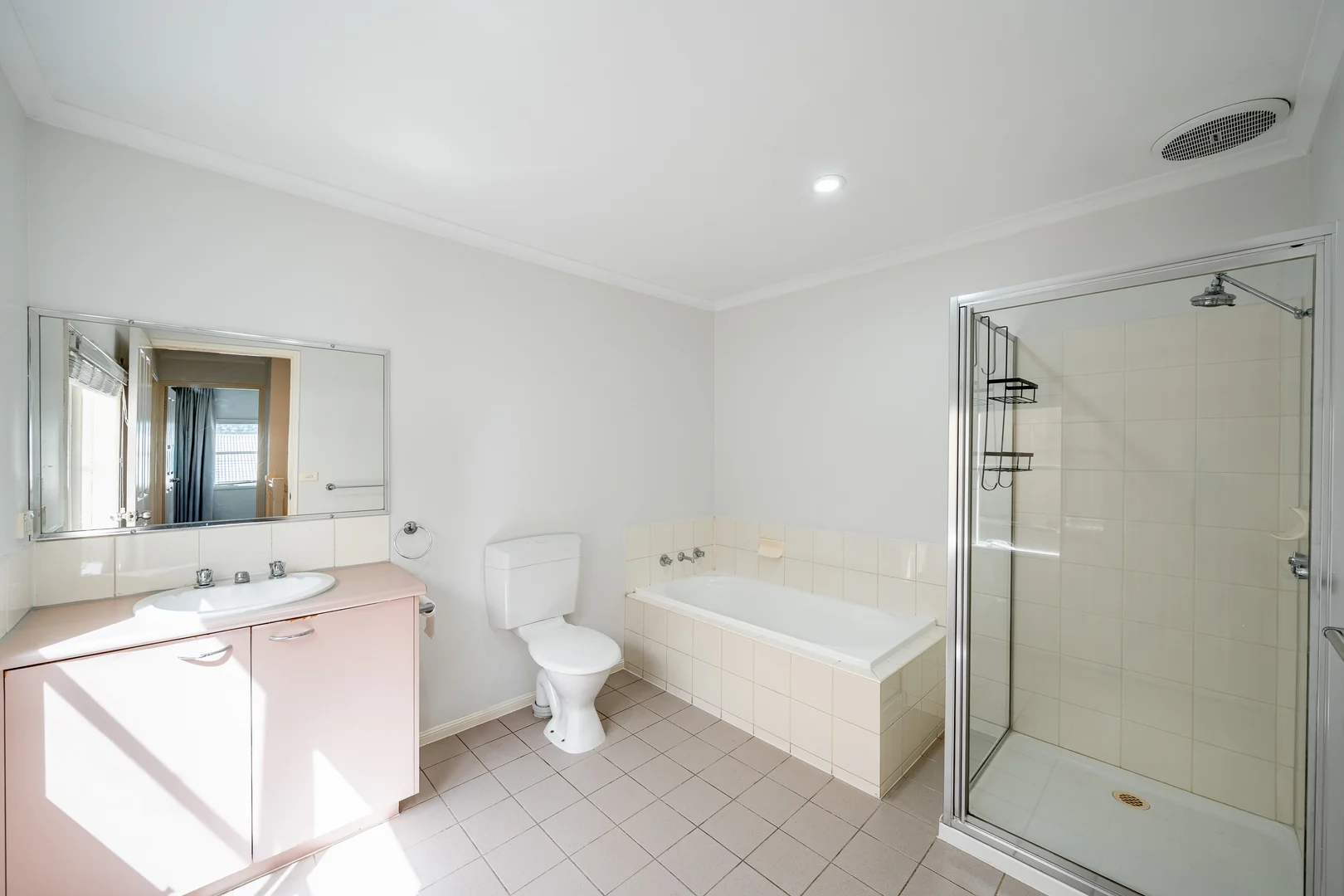 Additional image 8 of 4/162 Stockmans Way, Kensington VIC 3031