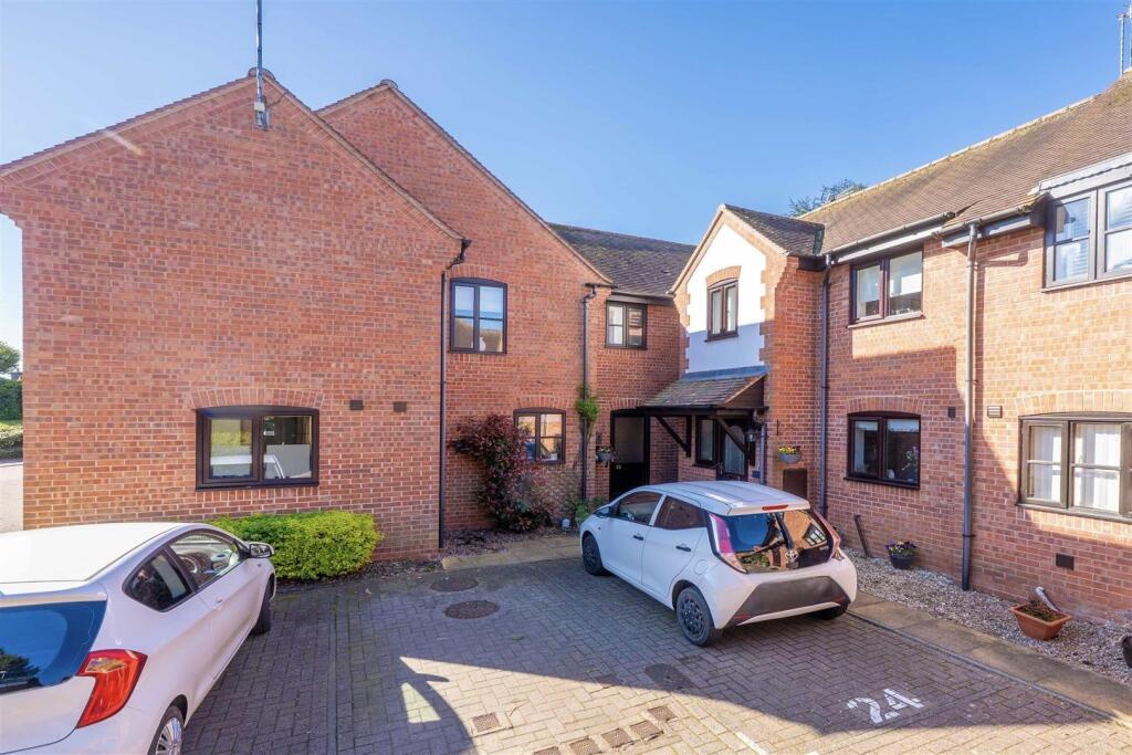 The Yew Trees, Henley-In-Arden