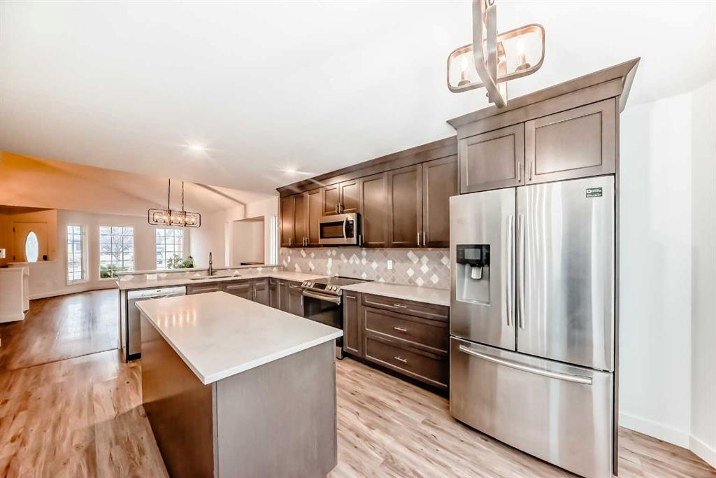 Additional image 6 of 52 Mt Crandell Crescent W, Lethbridge, AB, T1K 6L6