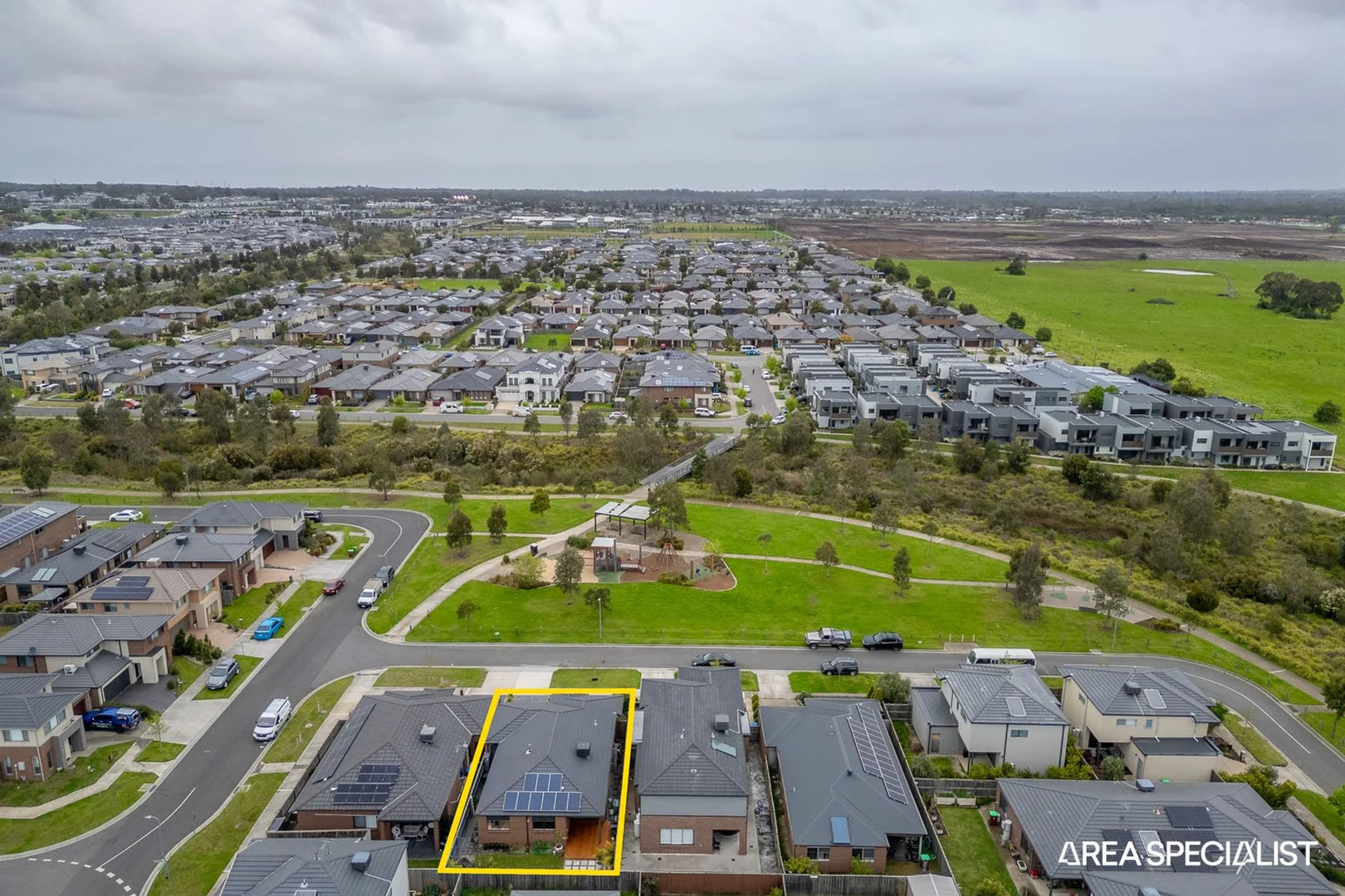 Additional image 15 of 4 Springside Drive, Cranbourne West VIC 3977