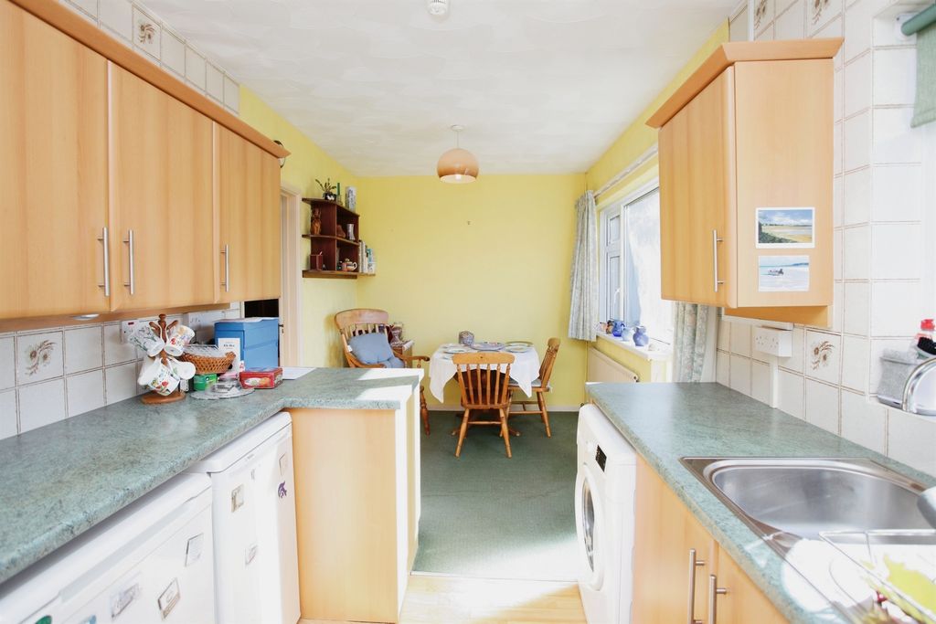 Additional image 6 of 4 bed semi-detached house for saleMardy Crescent, Caerphilly CF83