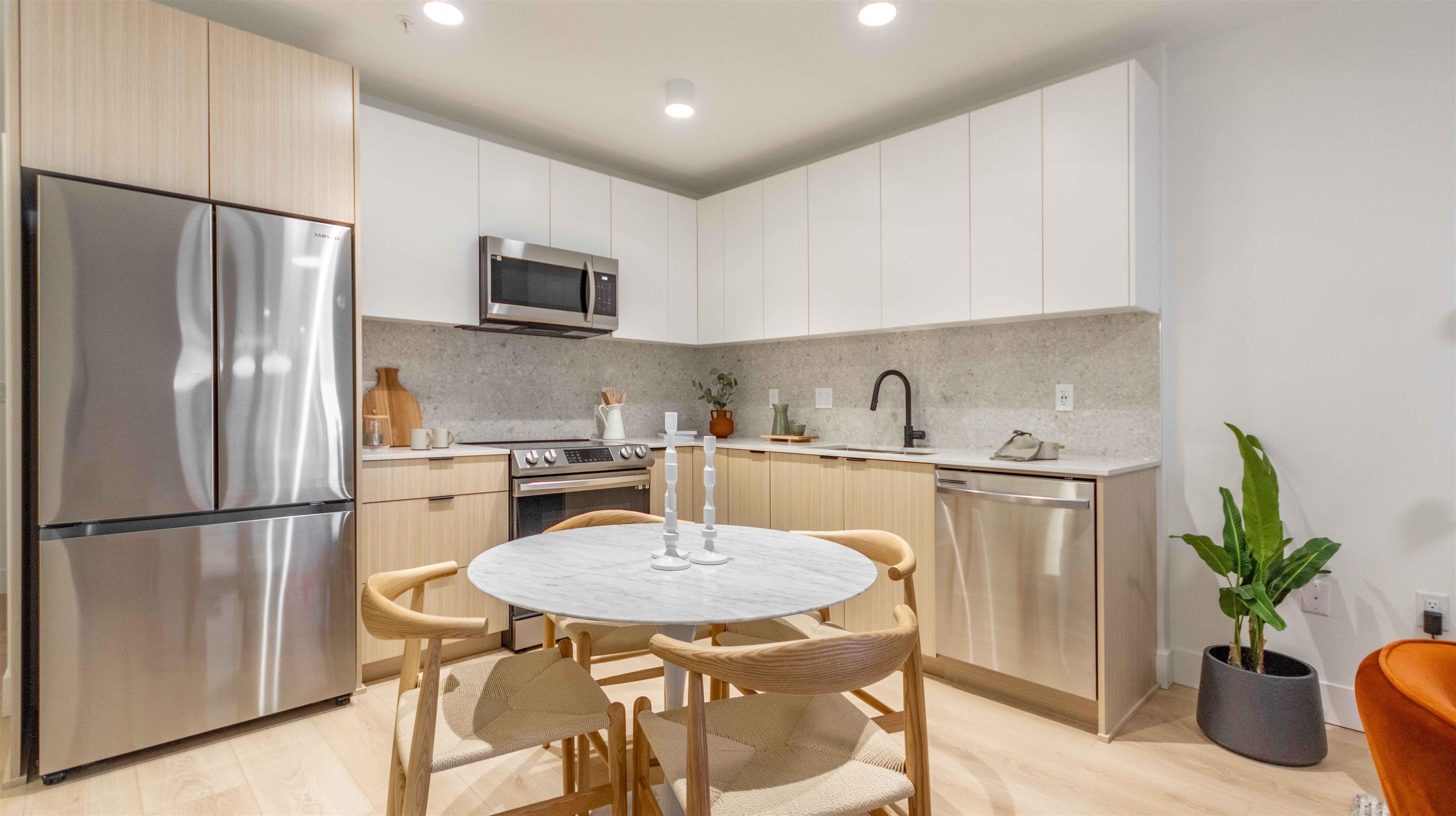 Additional image 3 of 301-13455 94a Avenue, Surrey, BC, V0V 0V0