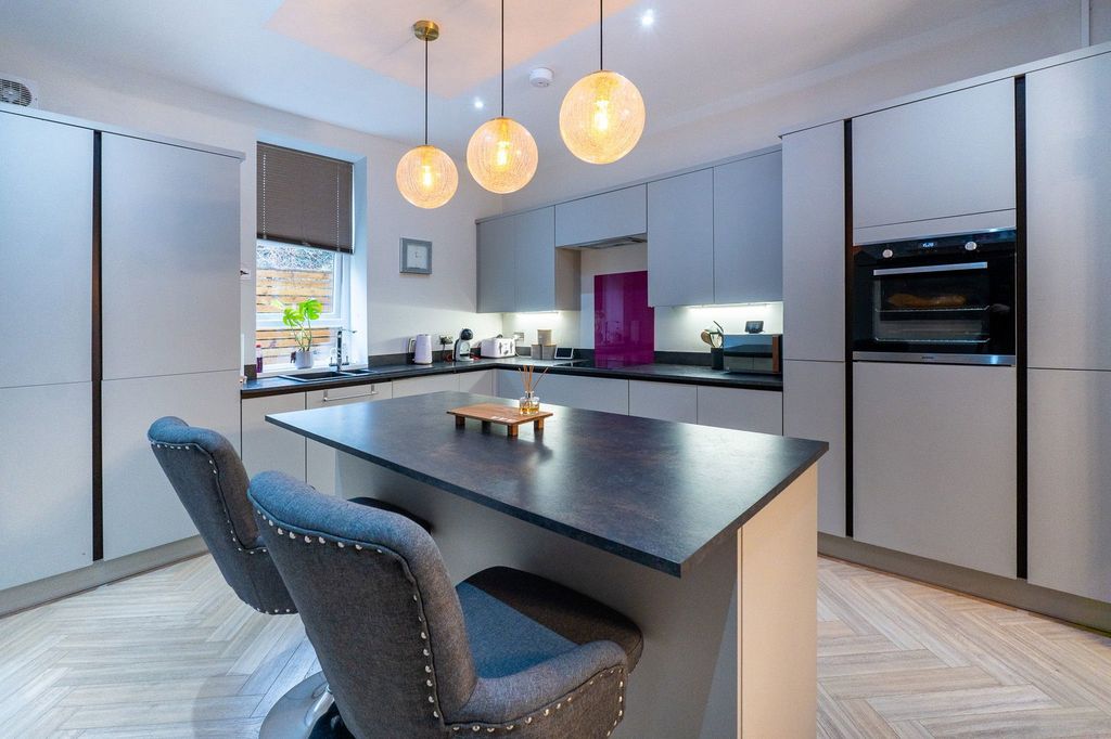 Additional image 6 of 4 bed terraced house for saleRaglan Road, Hengoed CF82
