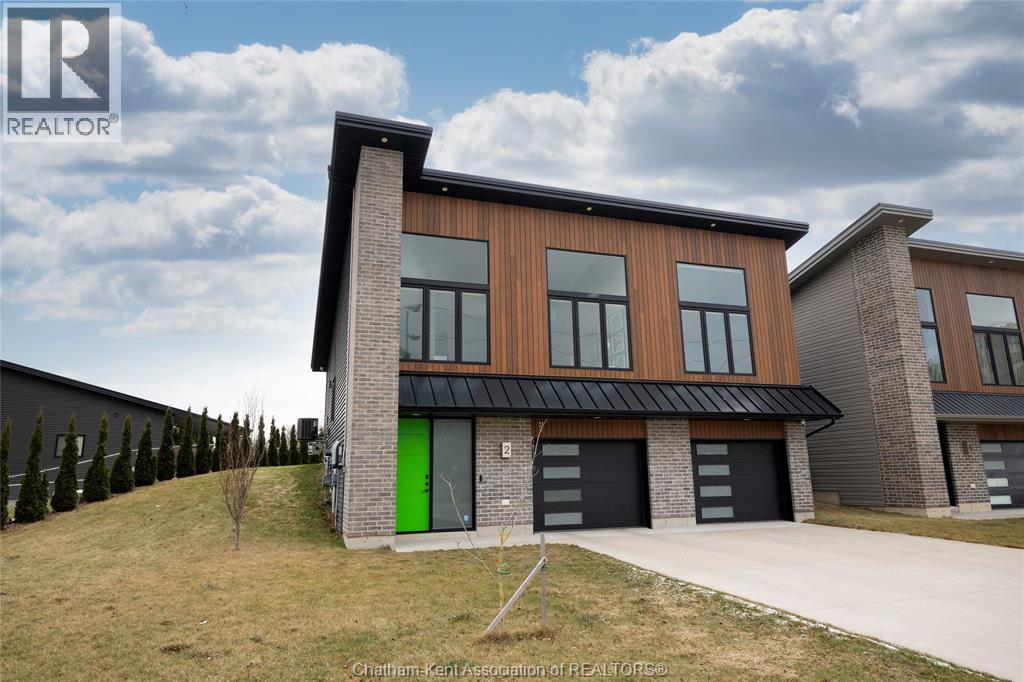 2 Riverview Drive, Chatham, ON, N7M6G5