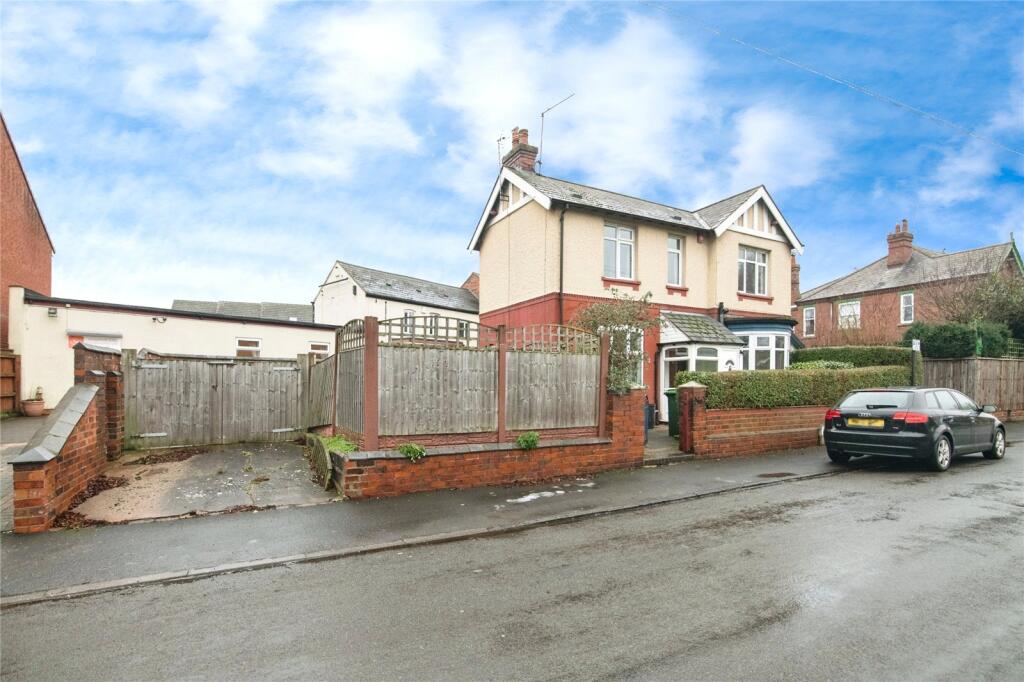 Sydney Road, CRADLEY HEATH, West Midlands, B64