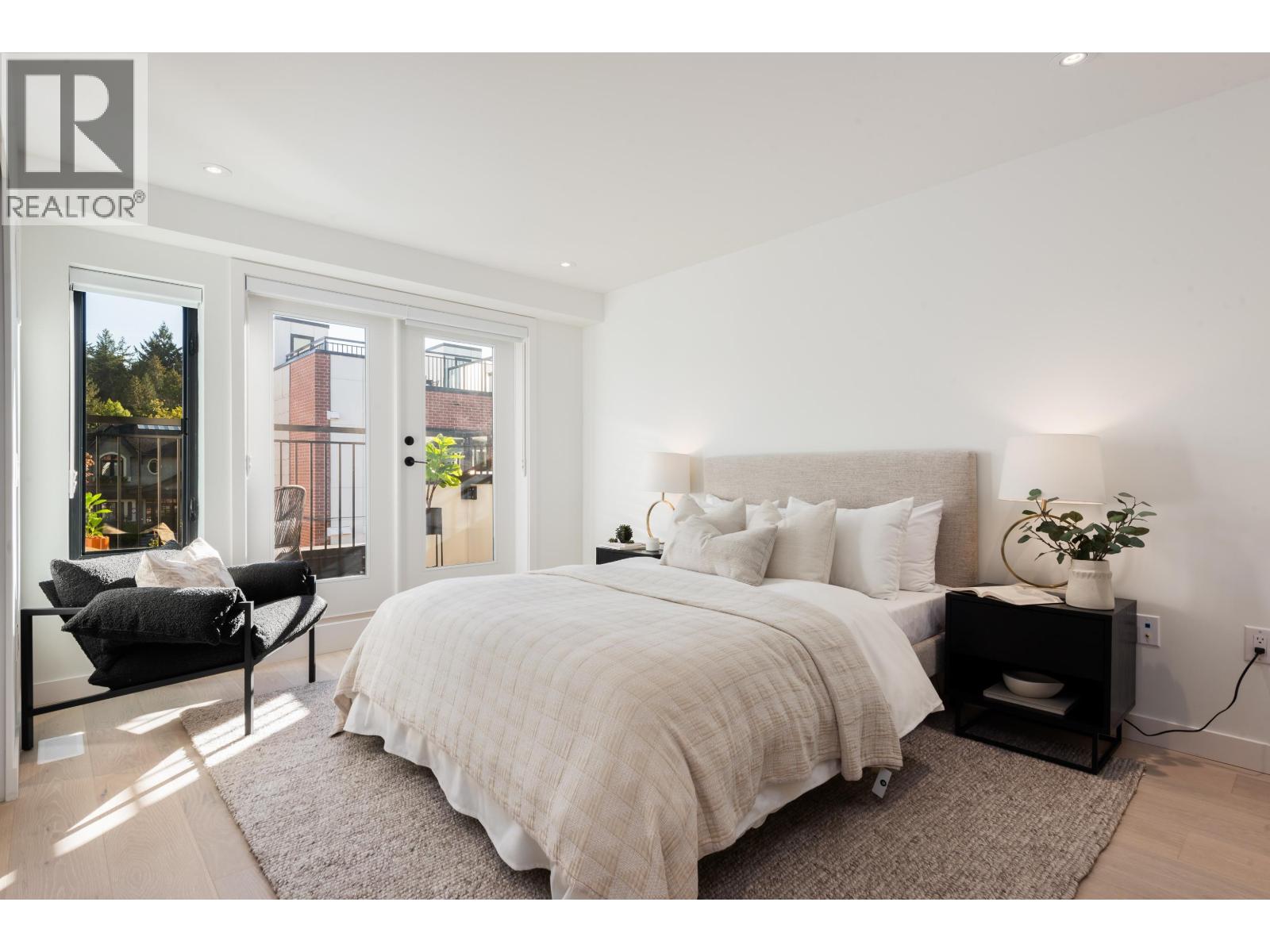 243-475 28th Avenue West, Vancouver, BC, V5Y0P2