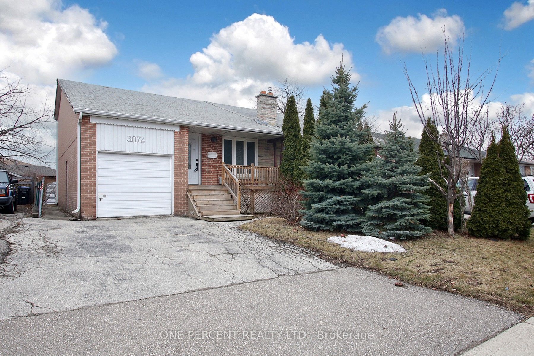 3074 Merritt Avenue, Mississauga, ON, L4T 1P2