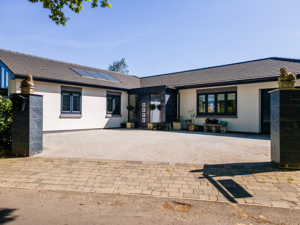 Springbrook Lane, Solihull, B94