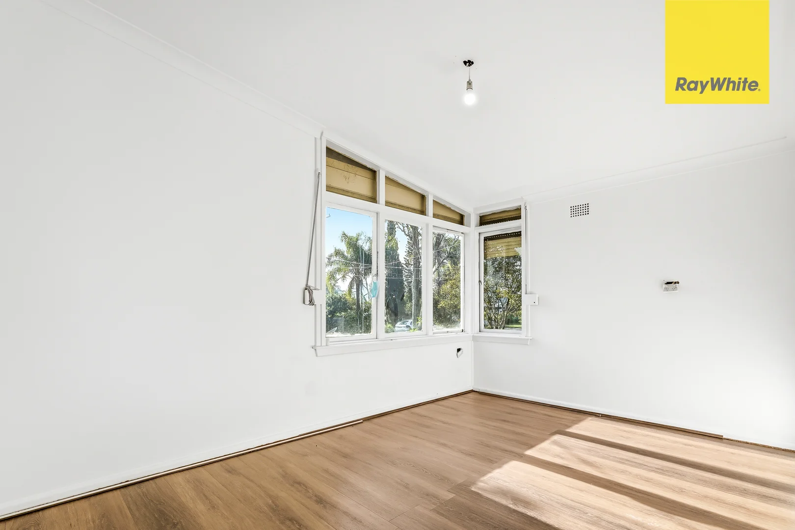 Additional image 5 of 16 Magellan Avenue, Lethbridge Park NSW 2770