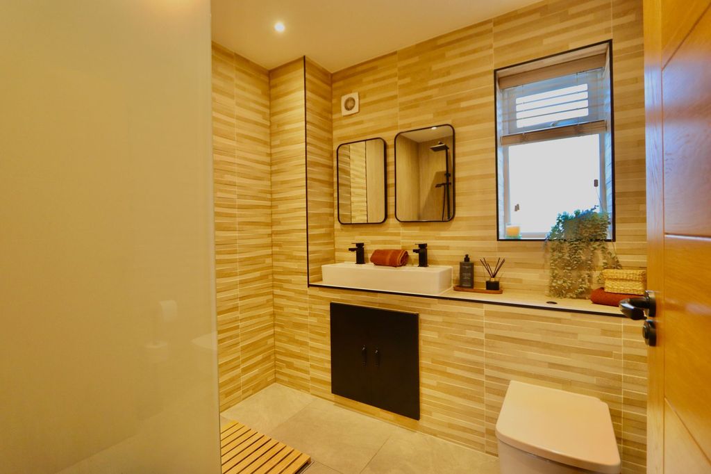 Additional image 20 of 4 bed detached house for saleGwerthonor Lane, Gilfach CF81
