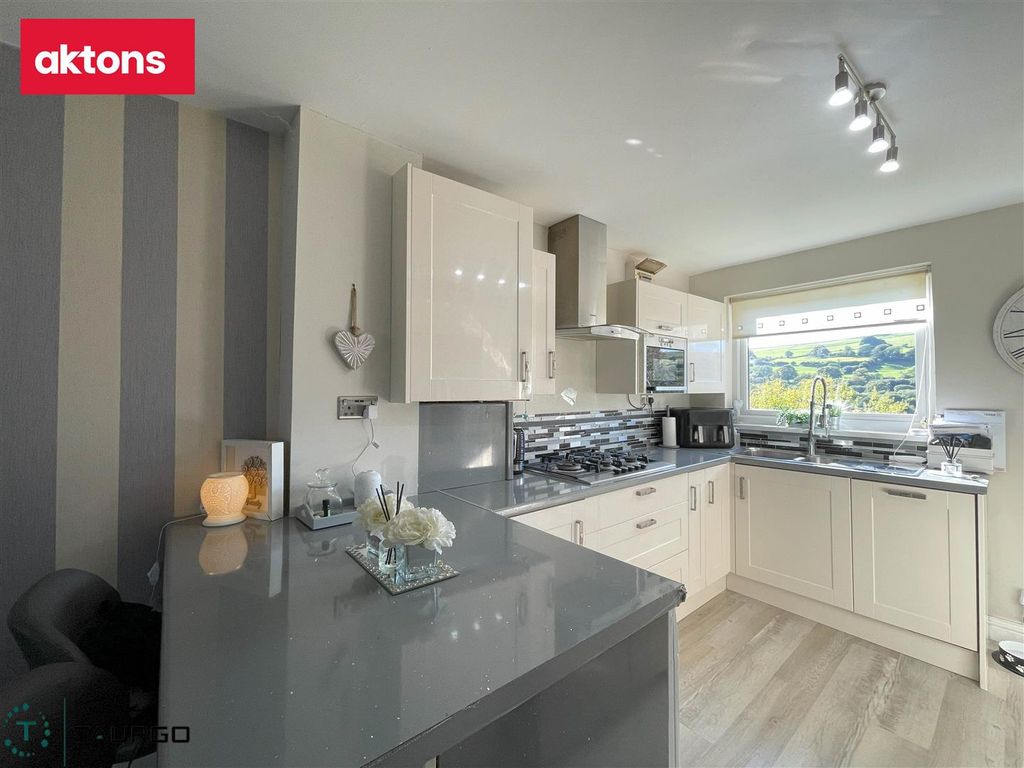 3 bed detached house for saleUpper Brynhyfryd Terrace, Senghenydd, Caerphilly CF83