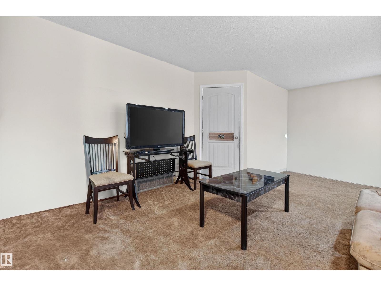 Additional image 4 of 4104 109 Street NW, Edmonton, AB, T6J2P9