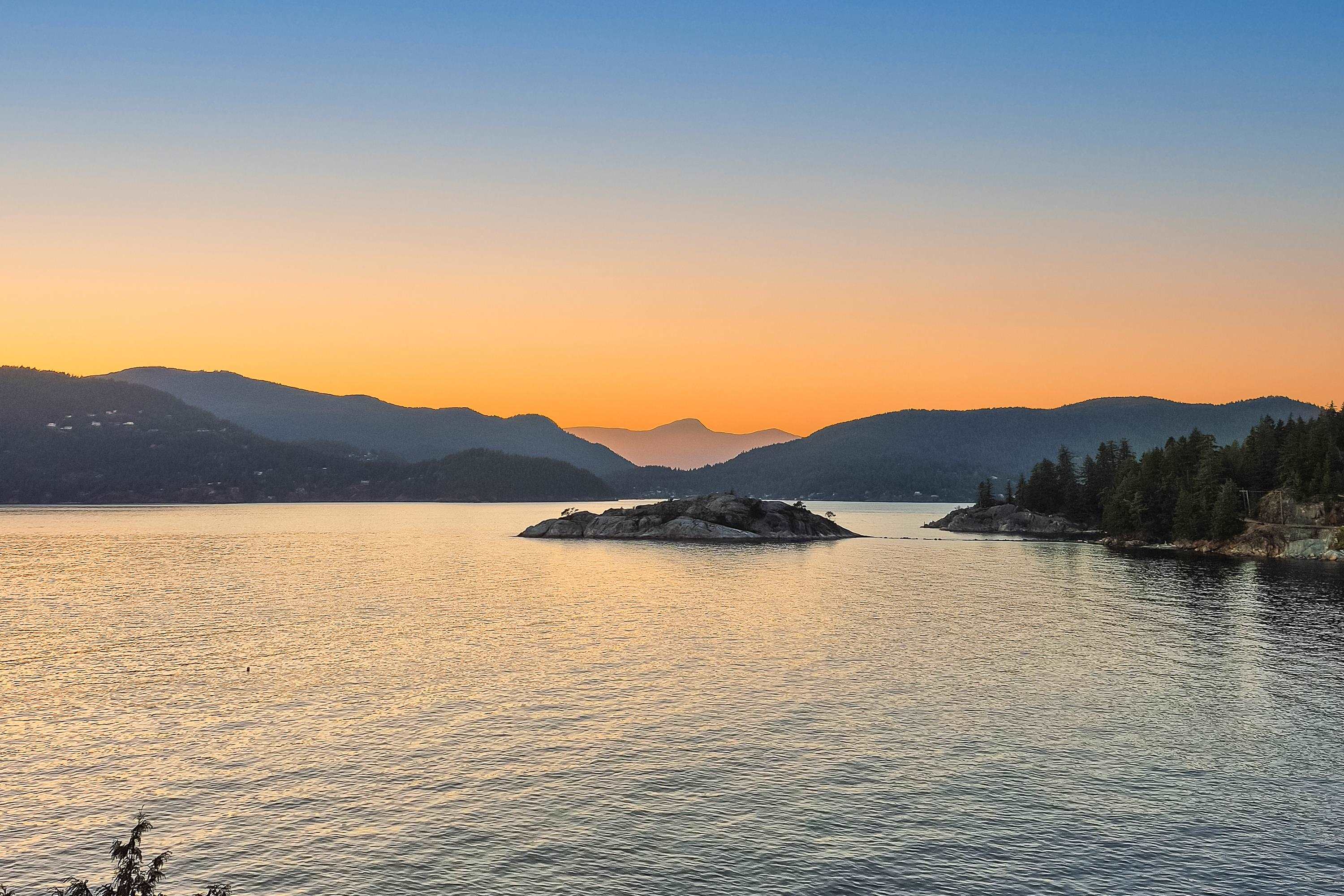 6275 Taylor Drive, West Vancouver, BC, V7W 1Y8