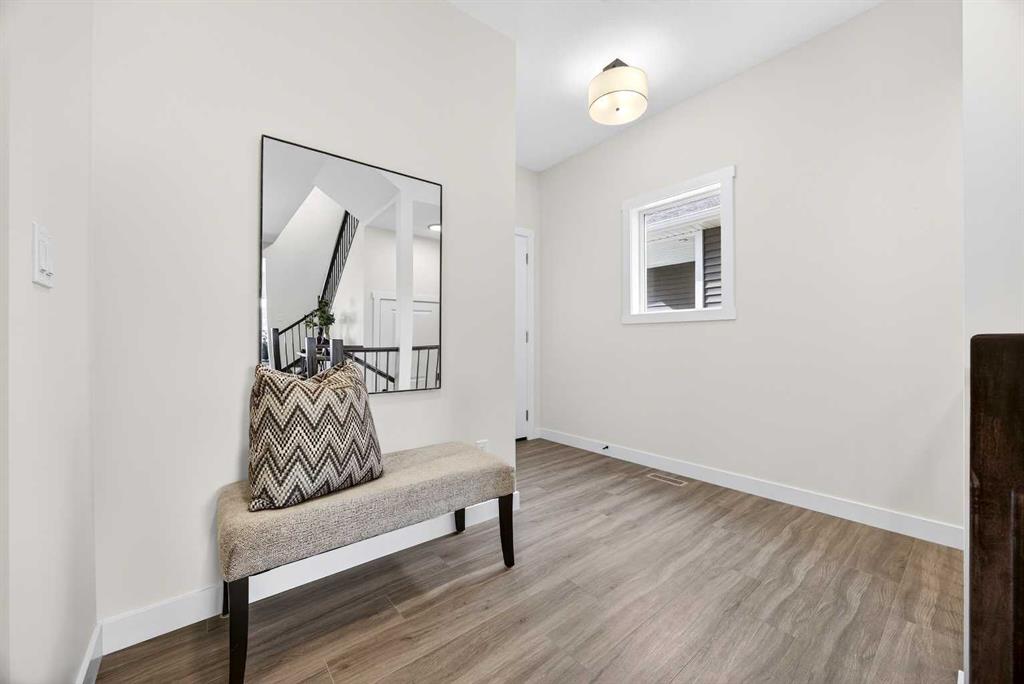Additional image 4 of 1086 Bayview Crescent SW, Airdrie, AB, T4B4G2