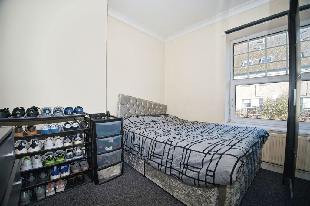 Additional image 3 of 1 bed flat for saleMill Street, Pontypridd CF37