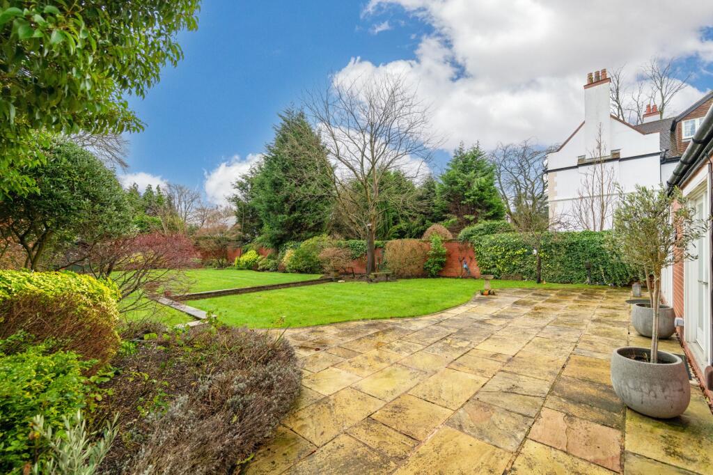 Additional image 36 of Wentworth Road, Four Oaks Estate, B74