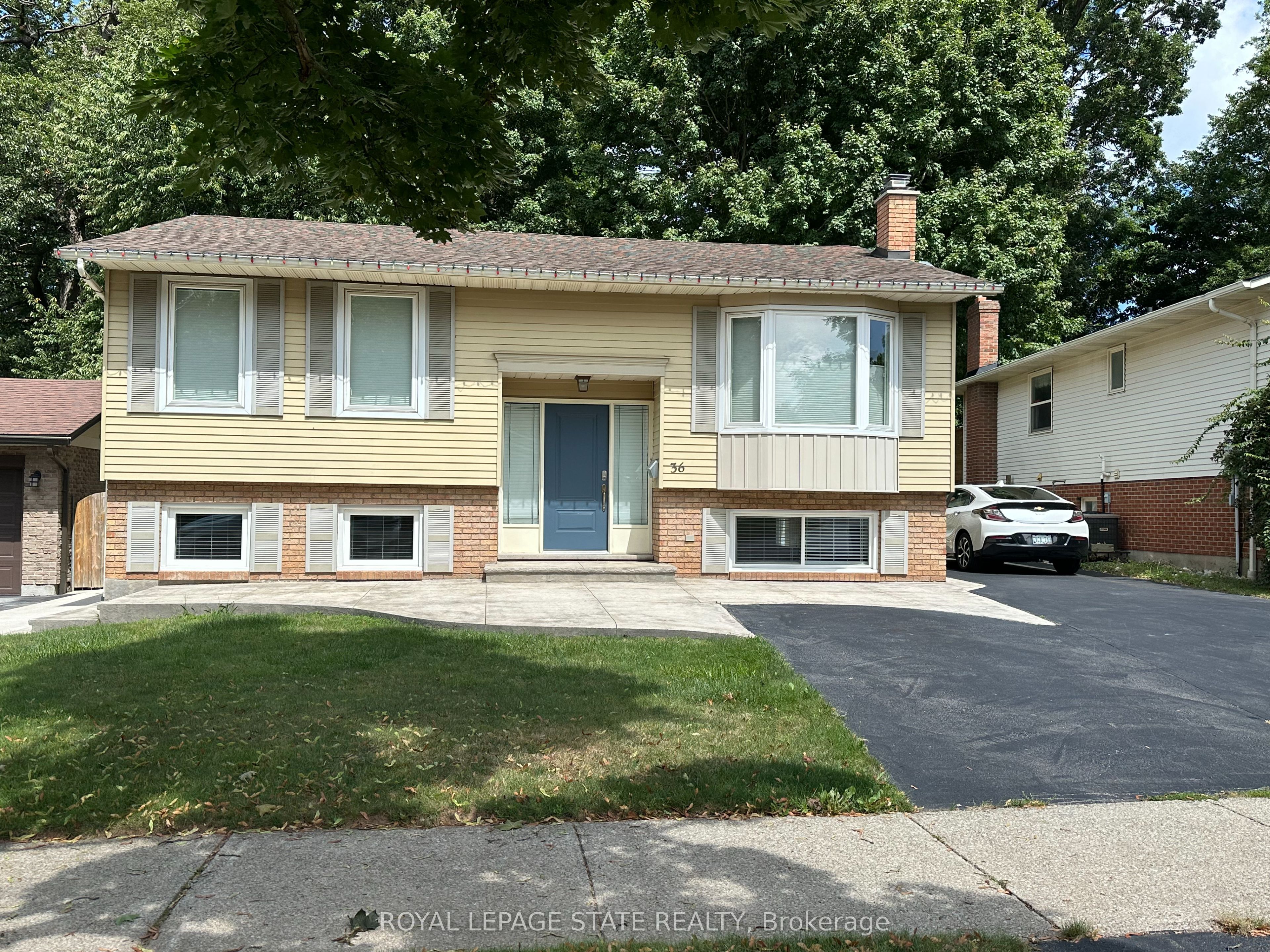 B-36 Inglewood Court, Grimsby, ON, L3M 4S2
