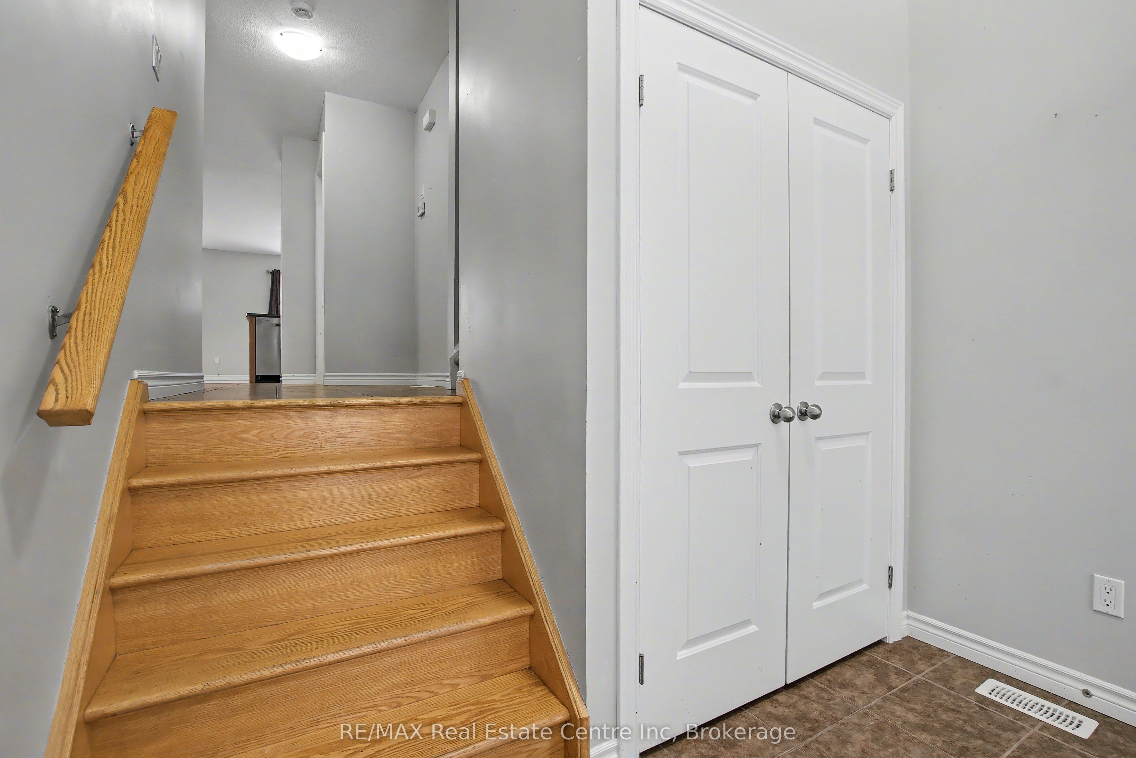 Additional image 5 of 158 Kemp Crescent, Guelph, ON, N1E 0K1