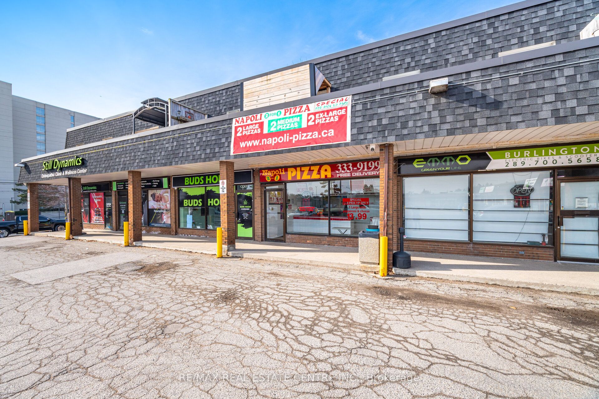 5291 Lakeshore Road, Burlington, ON, L7L 1C7