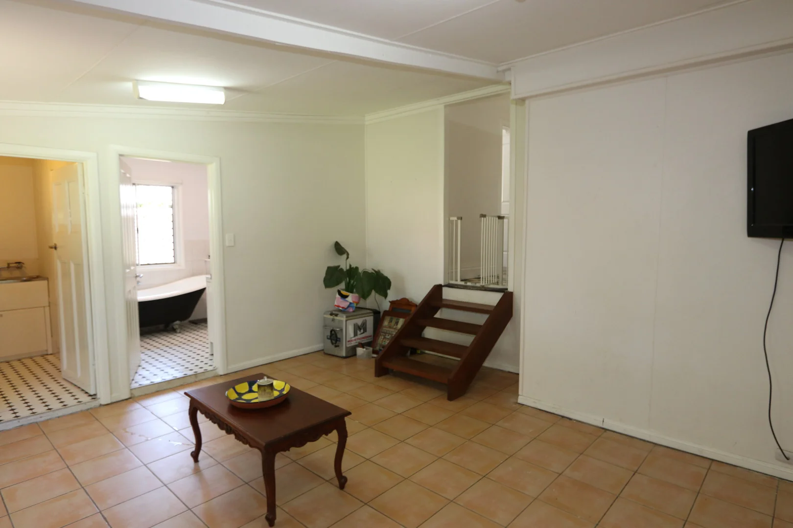 79 Anakie Street, Emerald QLD 4720 photo 5
