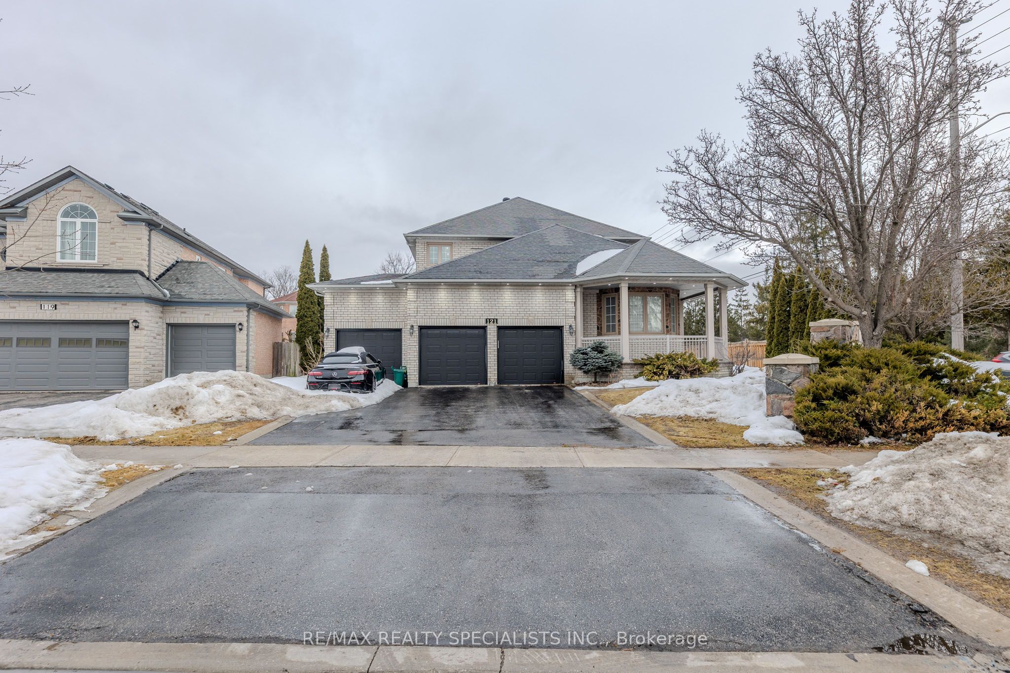 121 Boxwood Crescent, Markham, ON, L3S 4A4