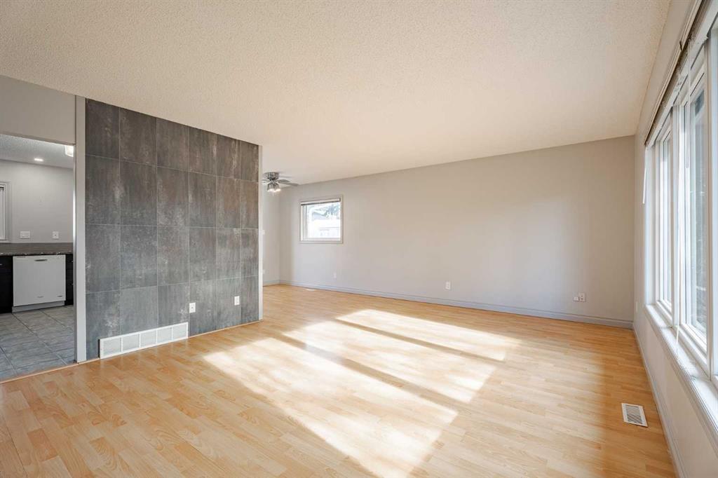 Additional image 4 of 4707 Brockington Road NW, Calgary, AB, T2L 1R5
