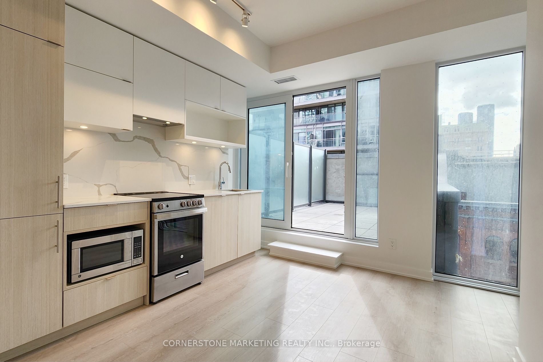 608-100 Queen Street E, Toronto, ON, M5C 0B5