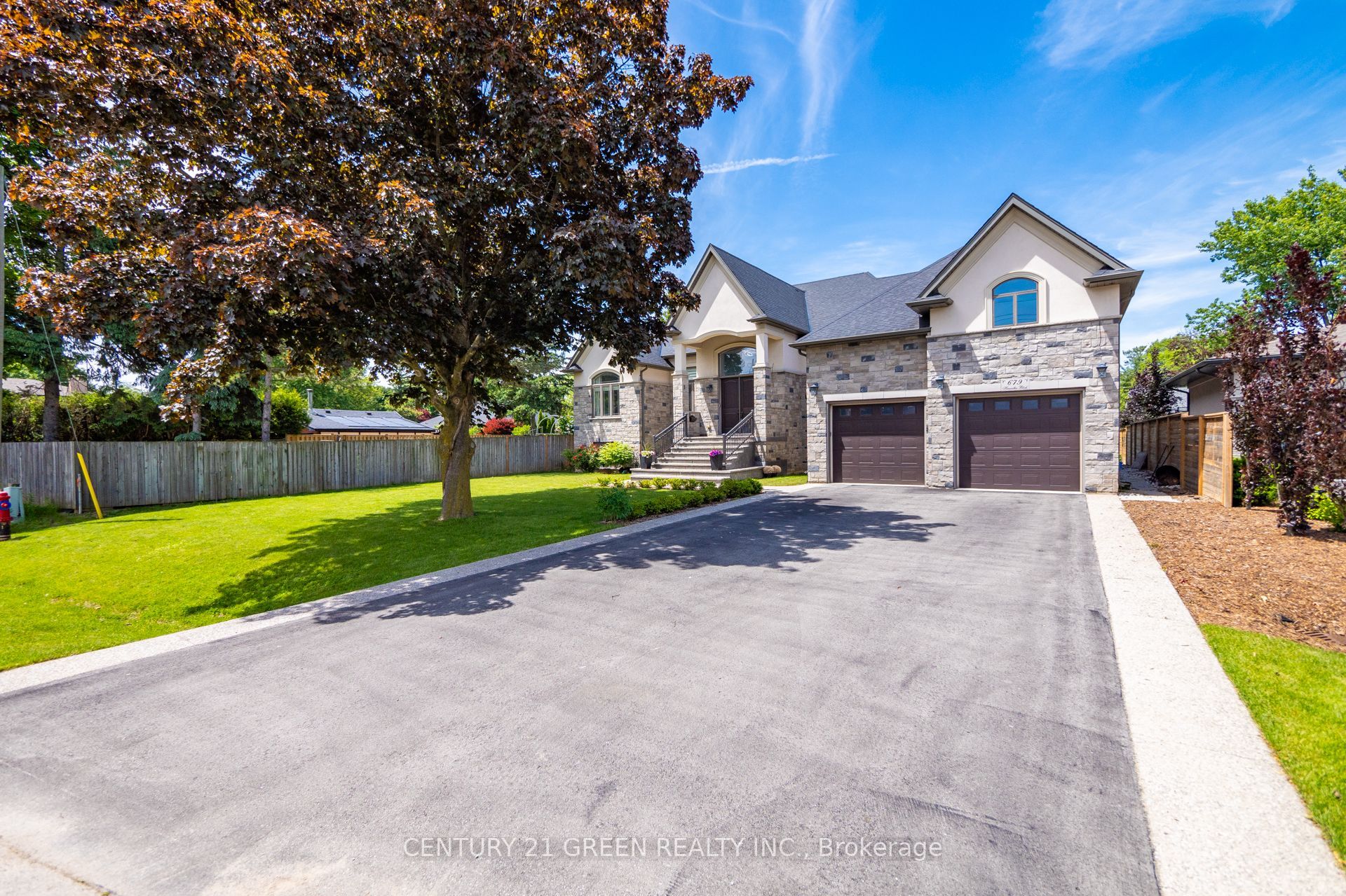 679 Hiawatha Boulevard, Hamilton, ON, L9G 3A6