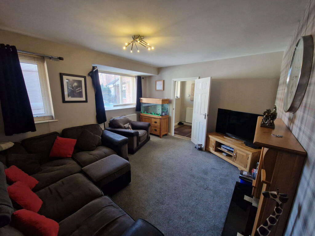 Additional image 5 of CRADLEY HEATH, Chapel Close