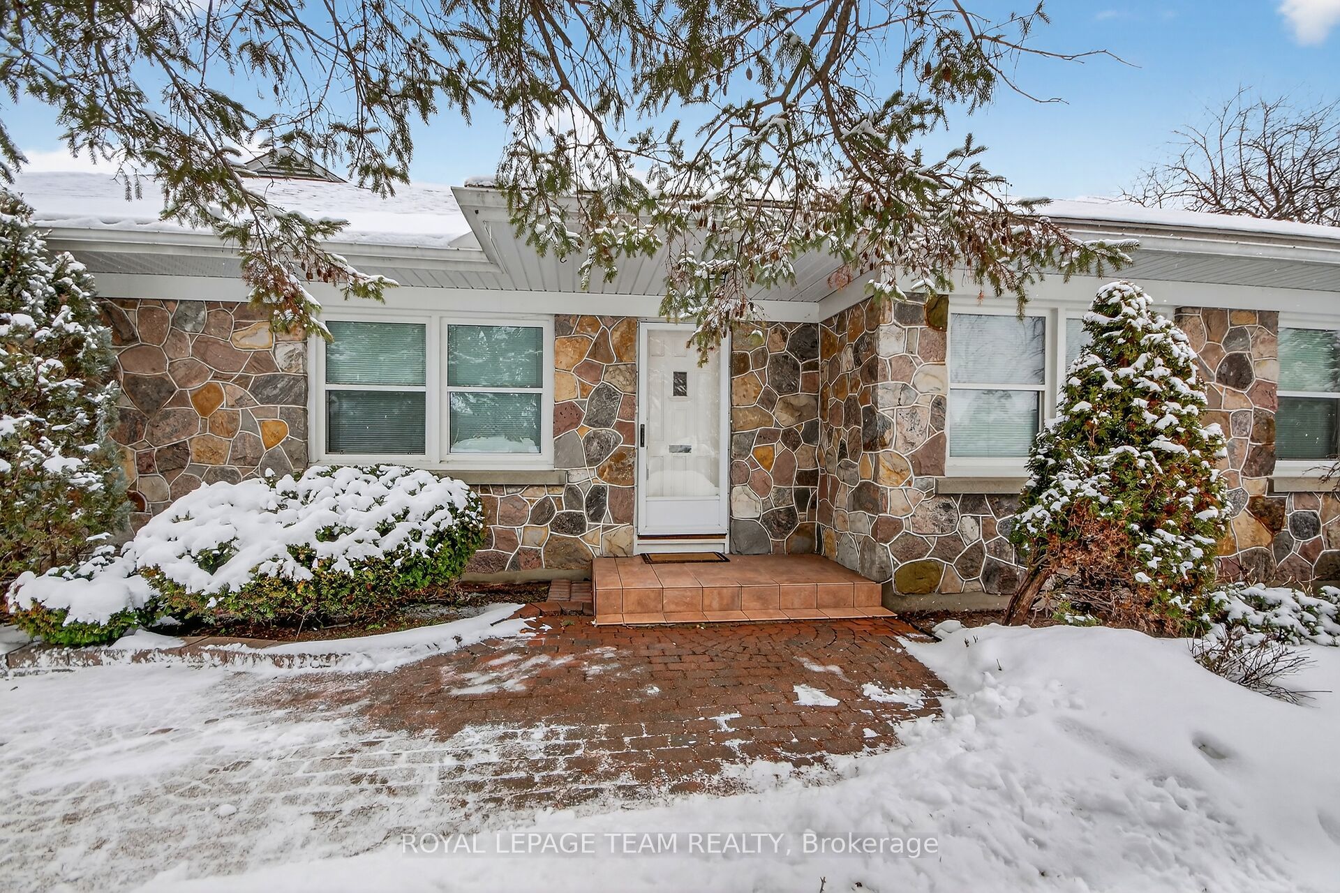 Additional image 3 of 825 Killeen Avenue, Ottawa, ON, K2A 2X8