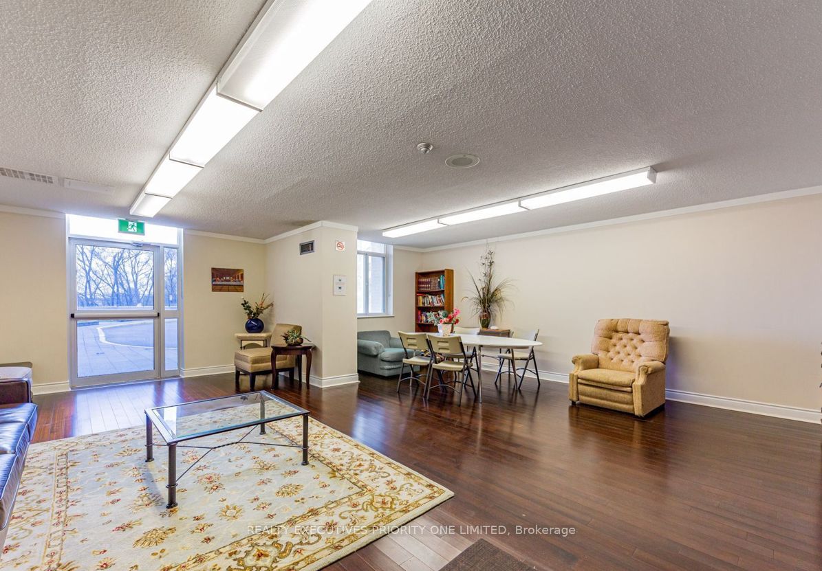 Additional image 3 of 1505-3559 Eglinton Avenue W, Toronto, ON, M6M 5C6