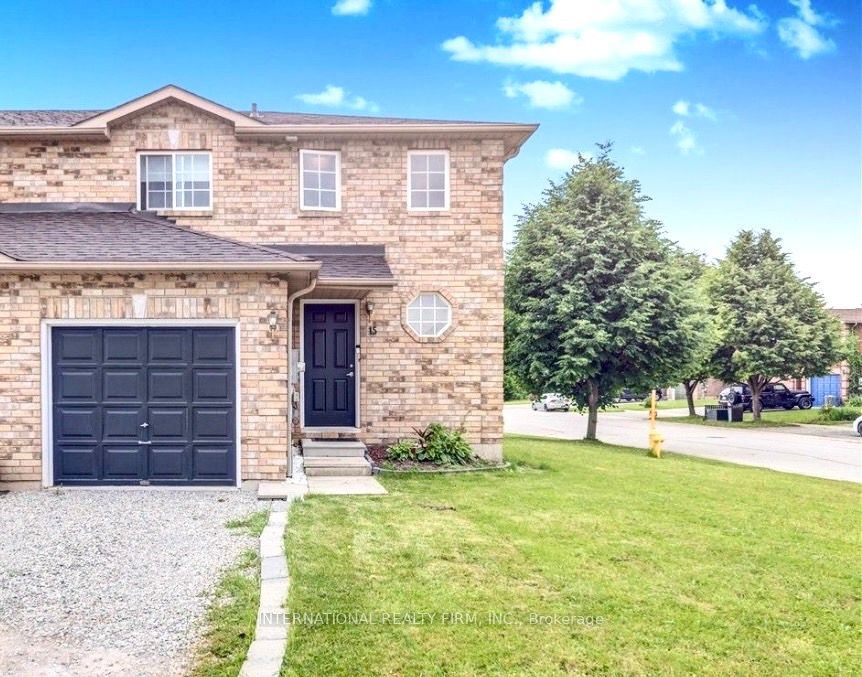 15 Hewitt Place, Barrie, ON, L4M 7B3