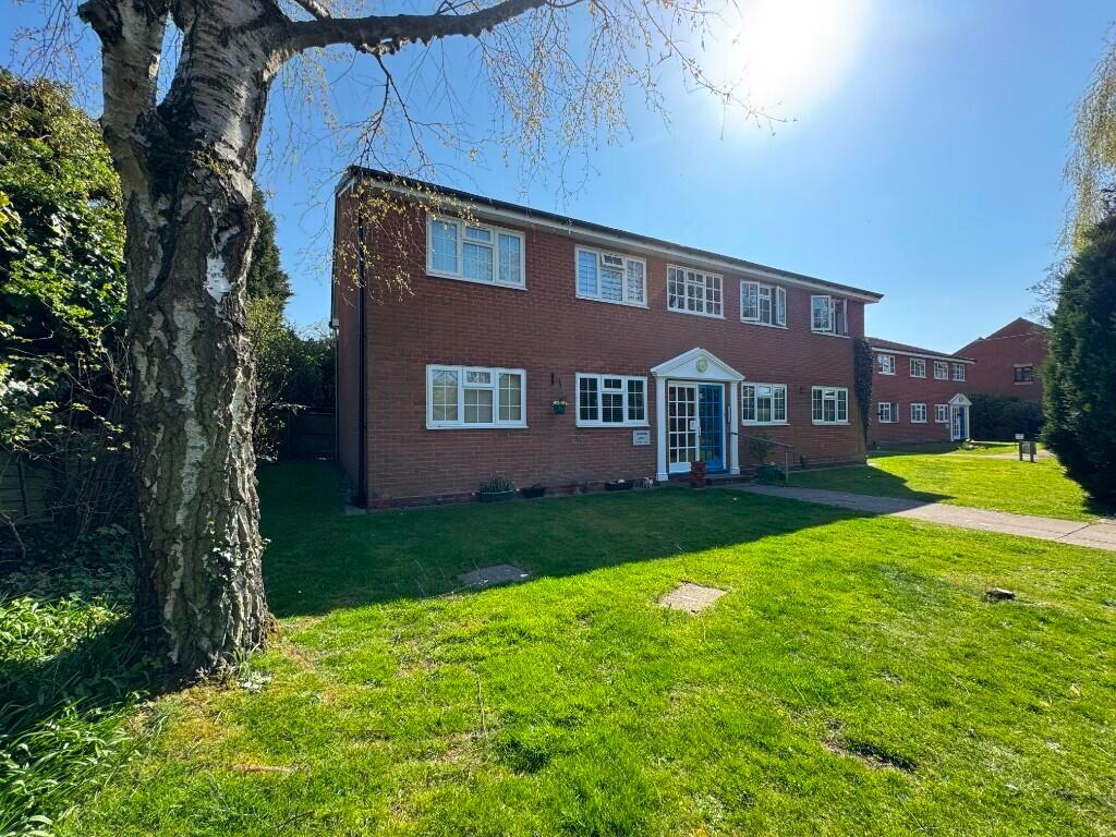 Lawford Grove, B90