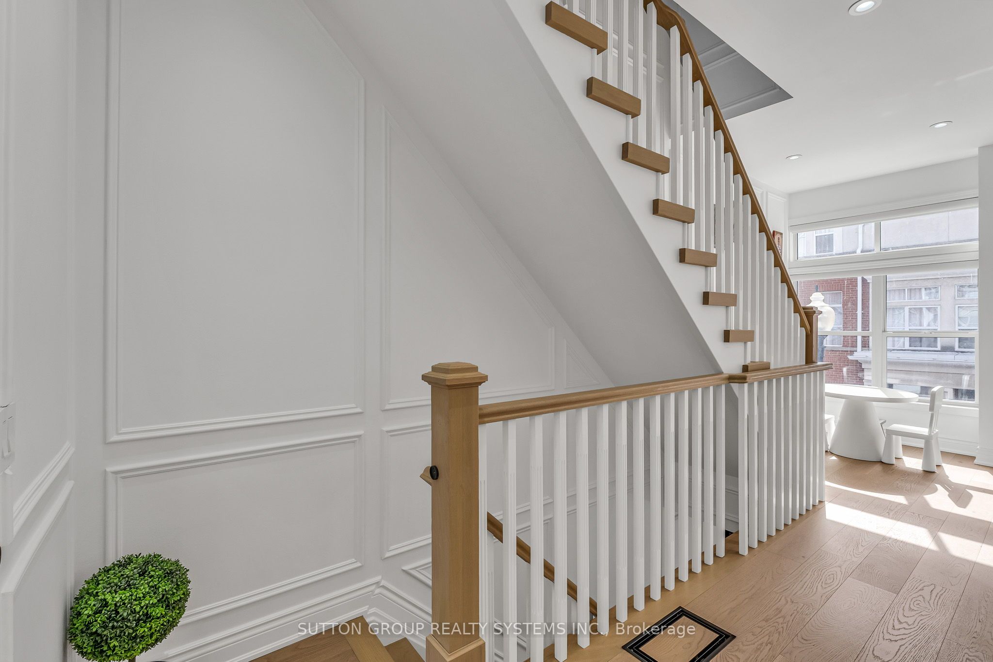 Additional image 6 of 70 Resurrection Road, Toronto, ON, M9A 5H1