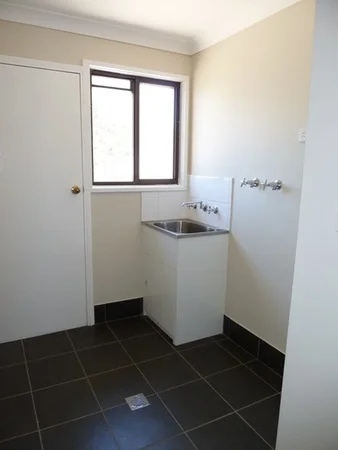 Additional image 8 of 49 Graham Street, Lake Albert NSW 2650