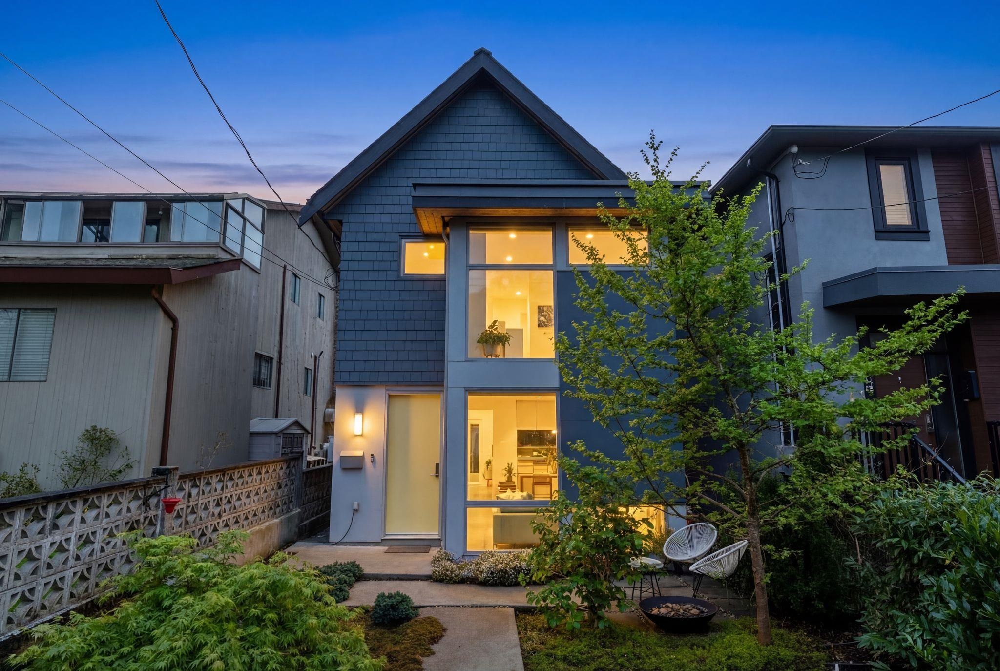 1928 Templeton Drive, Vancouver, BC, V5N 4W1