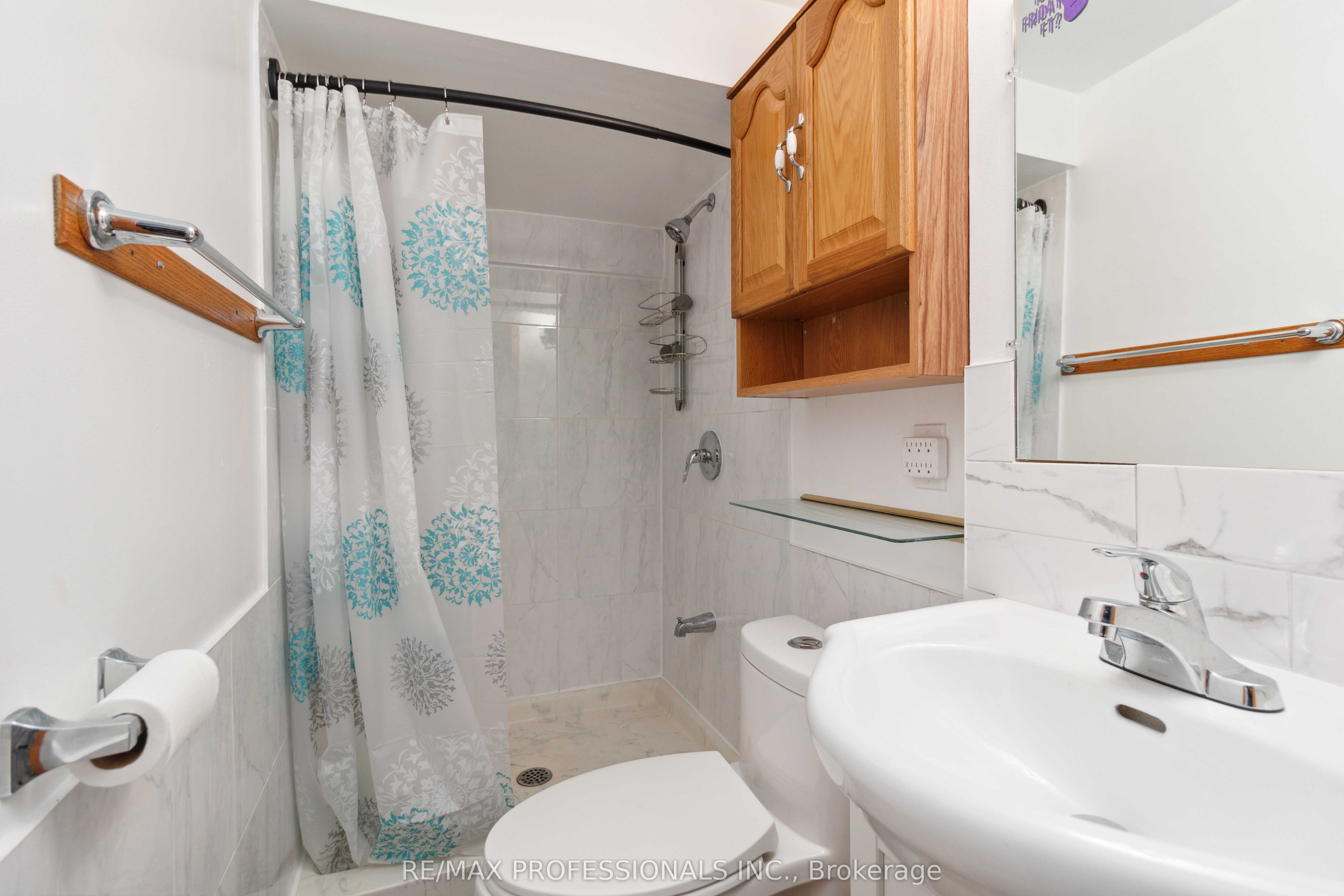 Additional image 4 of LOWER-3438 Woodhurst Crescent, Mississauga, ON, L5L 1N4