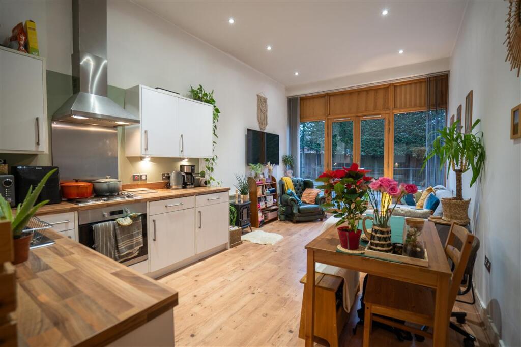 Additional image 3 of Cornwood House, 16 Hutchings, Solihull