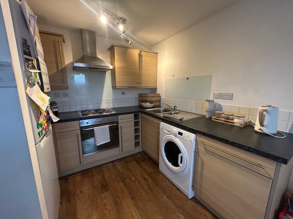 Blue Cedar Drive, Streetly. B74 2AE photo 2