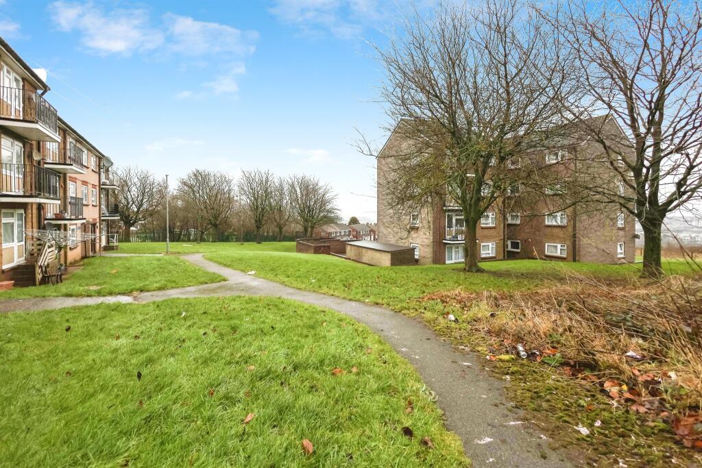 Blue Rock Place, Tividale, Oldbury photo 3