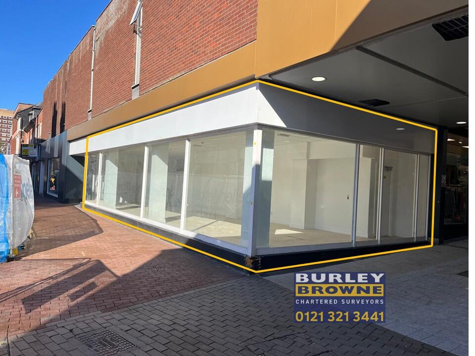 10/11 Middle Entry Shopping Centre, Market Street, Tamworth, Staffs, B79 7NJ